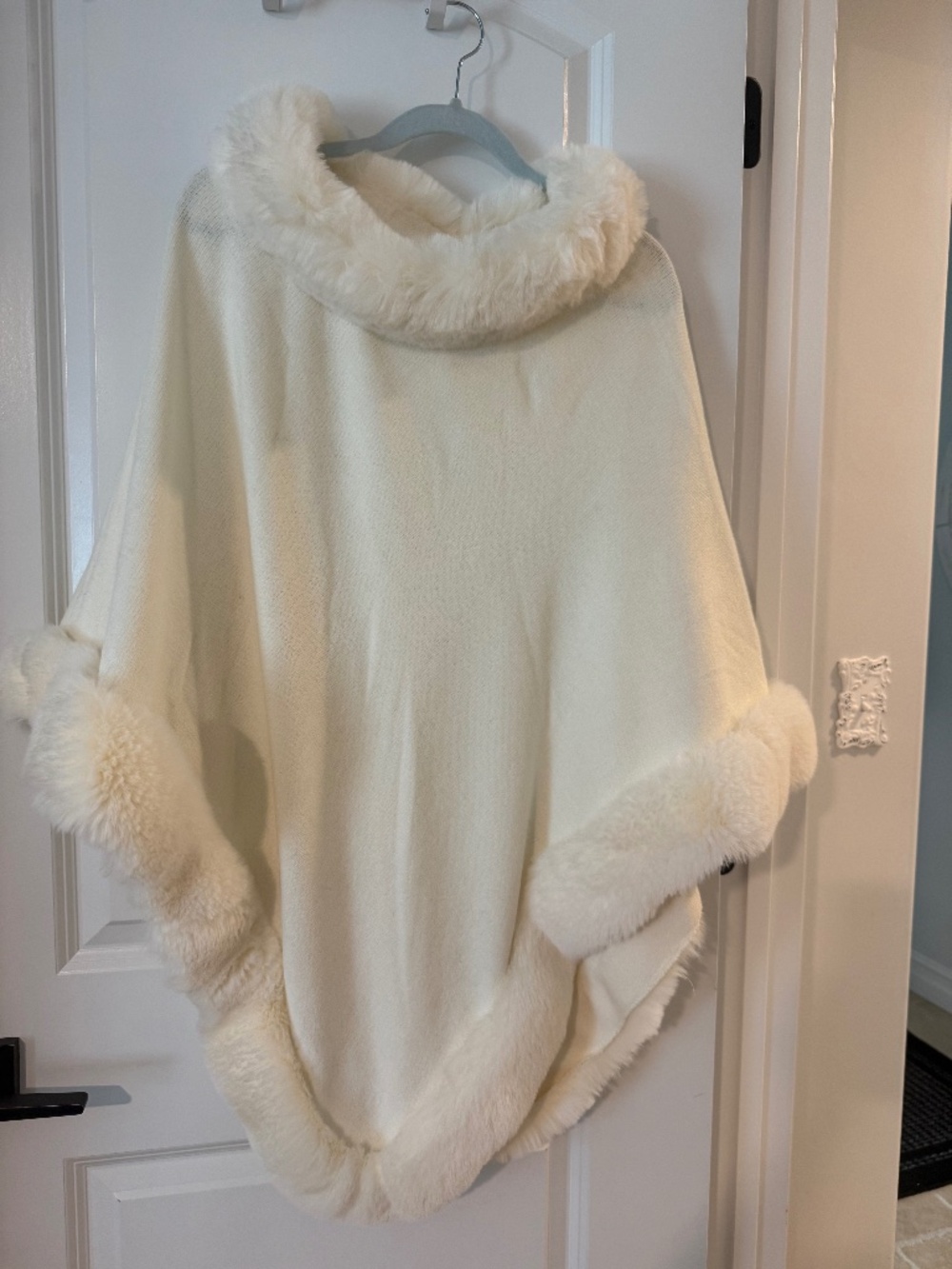 This & That Ivory Sweater Poncho